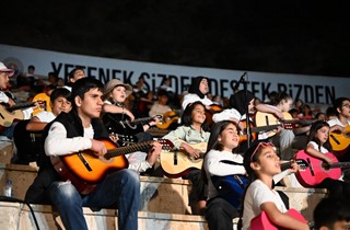 Gemlik’in Genç Sanatçıları, 19 Mayıs’ta Yeteneklerini Sergiledi